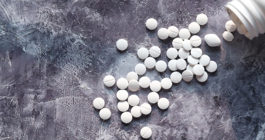 مصرف قرص کلسیم چند بار در هفته مجاز است؟ دوز صحیح برای پیشگیری از کمبود کلسیم 2 قرص کلسیم